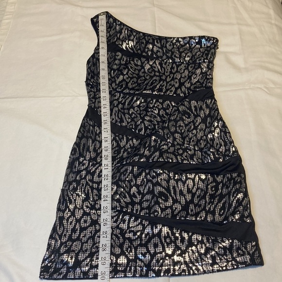 Forever 21 Little Cheetah Patterned One Shoulder Sparkly Dress, Size S/P - Picture 8 of 8